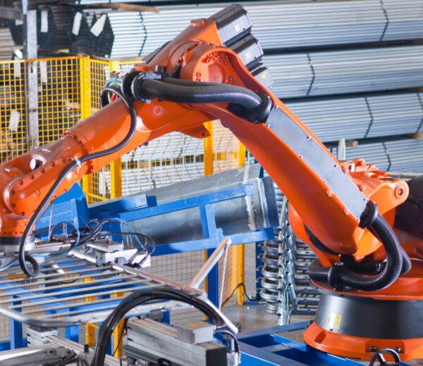 proveedores de maquinaria industrial - brazo robótico